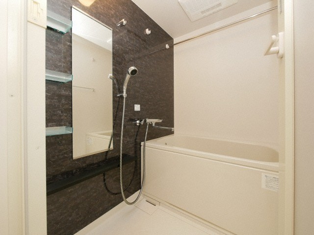 コンフォート弁天の浴室