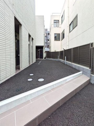 アンジュール西小岩のエントランス