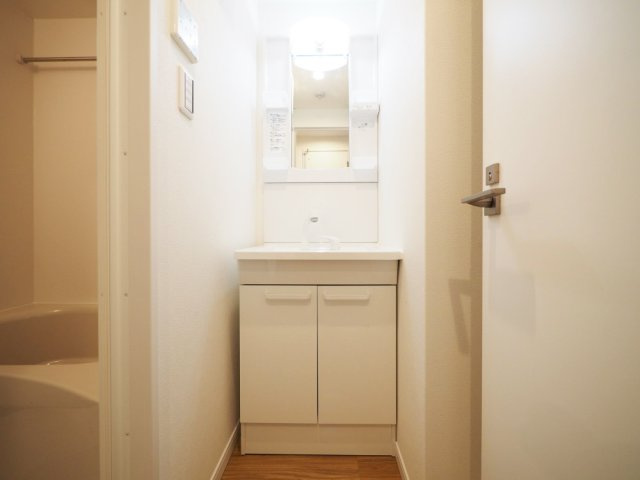 大阪市城東区野江４丁目の賃貸マンションの洗面所