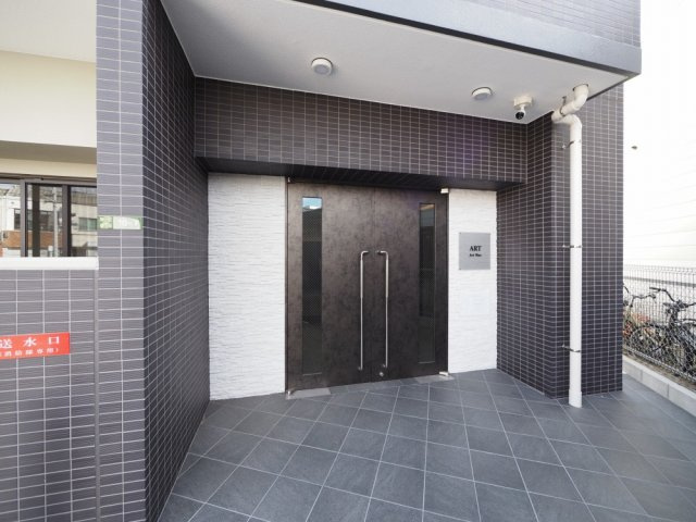大阪市城東区野江４丁目の賃貸マンションのエントランス