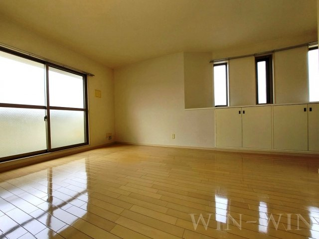 デルフィ・カーサの洋室