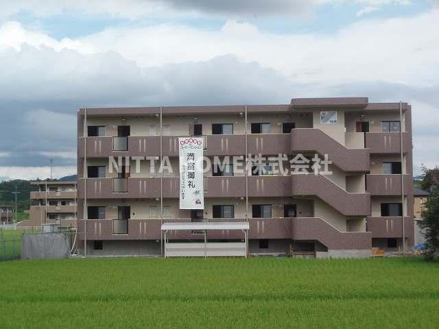 ルグランⅡの駐車場|車１台無料です☆