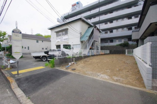 【前面道路含む現地写真】 | 【仲介手数料無料！！】多摩市豊ヶ丘1丁目　新築戸建て（全1棟）1号棟　5260万円