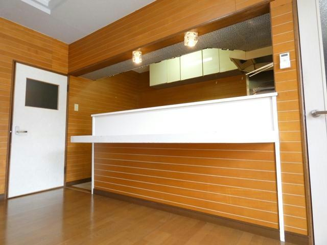 メゾン東部Ⅰの居間・リビング