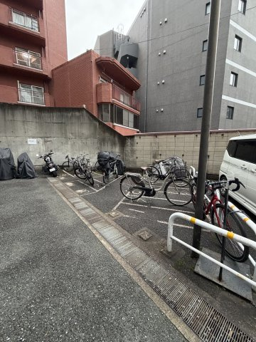 マートルコート第２中目黒の駐車場