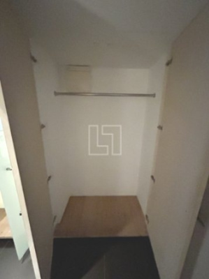 【収納】 | アドバンス心斎橋NEXTURE | アドバンス心斎橋NEXTURE（アドバンス心斎橋ネクスチャー）　クローゼット