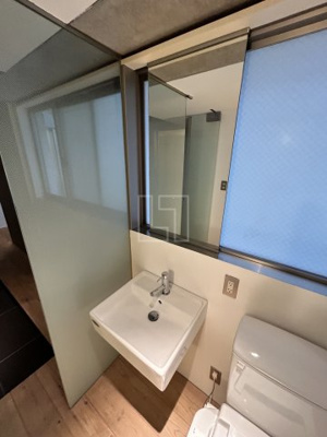 【独立洗面台】 | アドバンス心斎橋NEXTURE | アドバンス心斎橋NEXTURE（アドバンス心斎橋ネクスチャー）　独立洗面化粧台