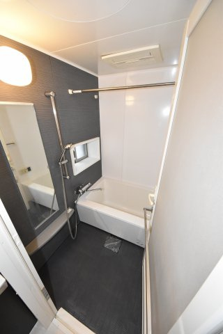 グラン心斎橋イーストの浴室