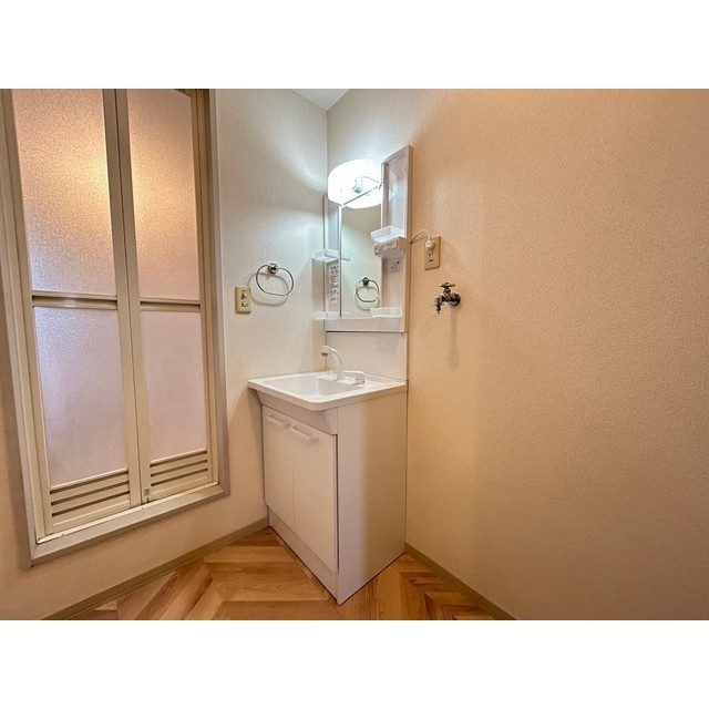 メゾン・フルールの独立洗面台