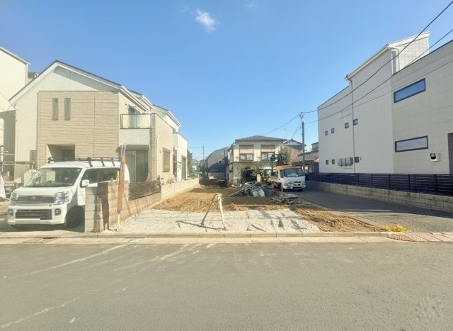 練馬区平和台1丁目 全3区画 2区画の外観|【夢のマイホームを想いのまま形へ】
お好みのハウスメーカーで建築頂ける自由設計の売地
