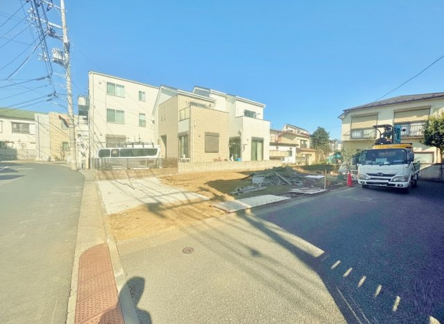 練馬区平和台1丁目 全3区画 2区画の外観|南側は4.0ｍ位置指定道路となっております！
是非現地にて実際に広さや陽当りなどご体感ください