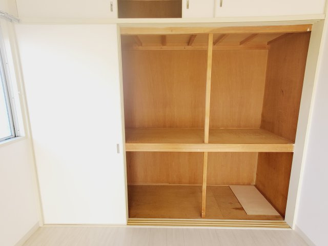 グレース仁川の収納