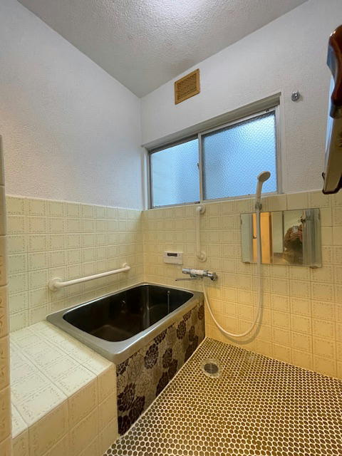 南町2　借地権付き戸建ての浴室|ゆったり過ごせるお風呂です