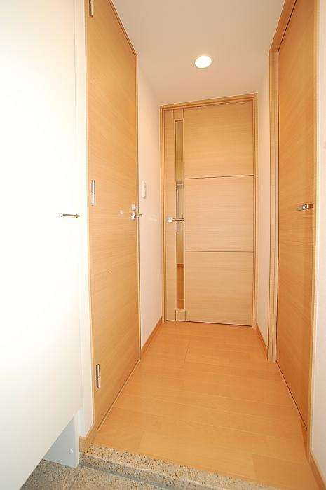 グランドコンシェルジュ錦糸町アジールコートの玄関