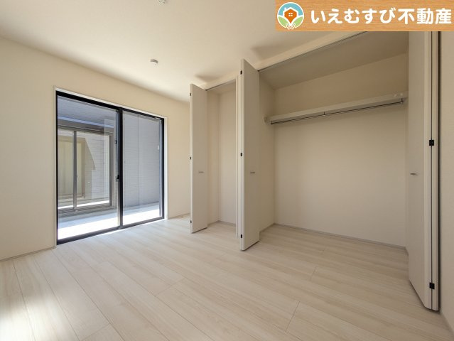 Livele Garden.S　深谷田中第3の洋室|ナチュラルな色合いが落ち着くお部屋
シンプルな内装のお部屋なので自分でコーディネートしても楽しそうですね♪