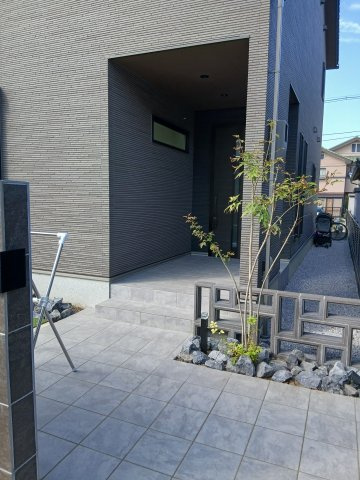 東松山市美原町1丁目　中古戸建のその他|玄関