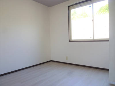 【洋室】 | ヴィラさつき台 | 明るい洋室です