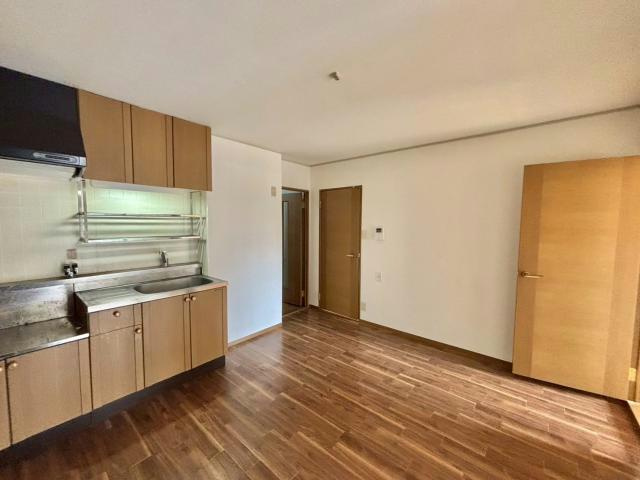 コスモスコートの居間・リビング