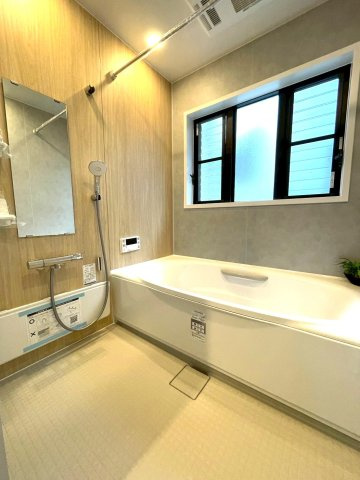 ３沿線徒歩圏内●リフォーム完了で即入居ＯＫ●並列駐車２台可能●伏見区桃山町遠山　の浴室|浴室