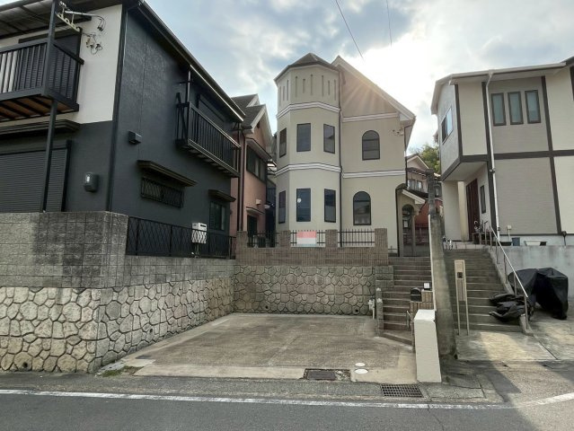 ３沿線徒歩圏内●リフォーム完了で即入居ＯＫ●並列駐車２台可能●伏見区桃山町遠山　の駐車場|駐車場