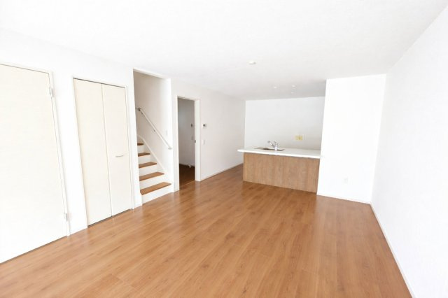 栗東市小柿2丁目新築戸建２号地の居間・リビング