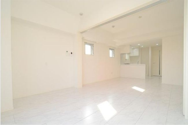 ステージグランデ向島の洋室