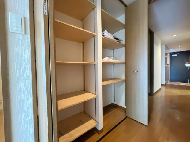 ハミーユ籠原南口の収納|ホール収納