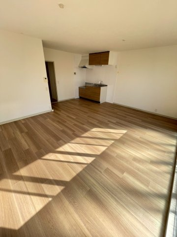 久留米市国分町のアパートの居間・リビング