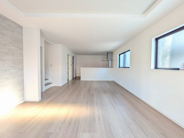 八王子市　緑町　新築一戸建て　９期の内装|～21.5帖の明るく開放感のあるLDK、家族団欒の時間をお過ごしいただけます～