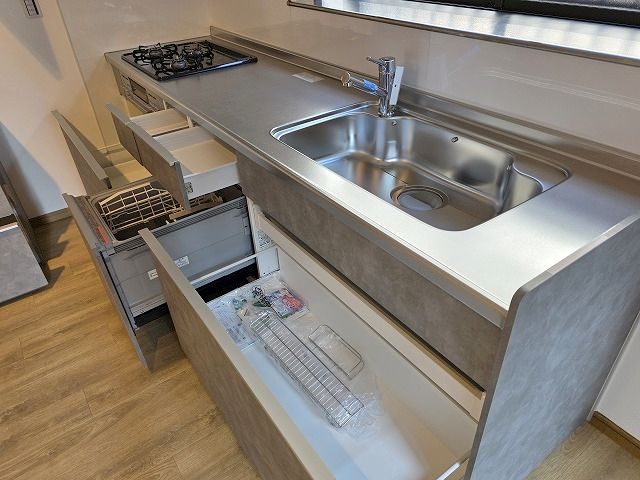 高知市北竹島町　中古住宅のキッチン