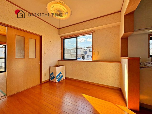 【居間・リビング】 | 鴻巣市原馬室　中古戸建