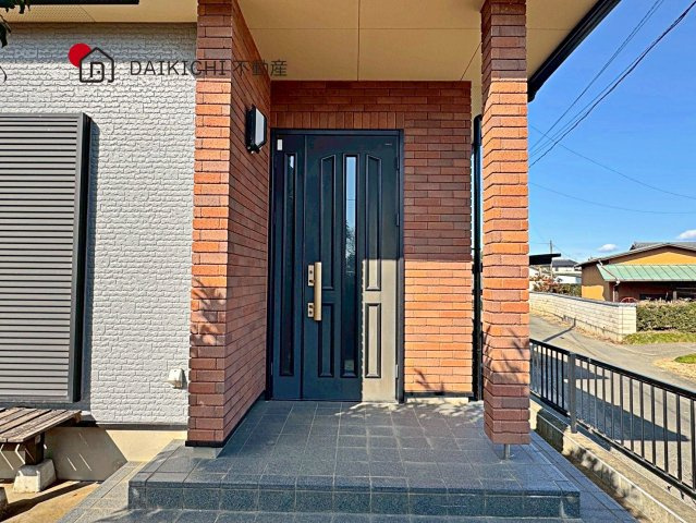 【玄関】 | 鴻巣市原馬室　中古戸建