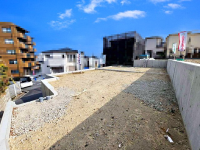 【外観】 | マイタウン佐井寺プレミアム◇◆全8区画◇◆自由設計◇◆ | 【現地写真】
おかげさまで残り1区画！
全区画駐車２台可能！
省エネ基準適合住宅！
耐震等級3級！
宅配ボックス標準装備！