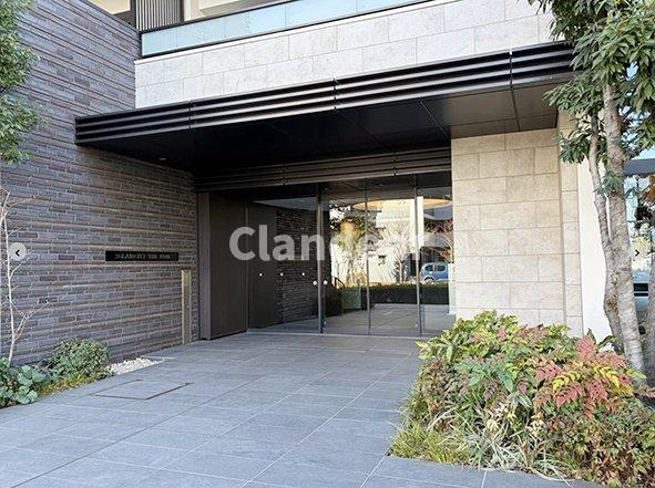 ソライエシティ　ザ・パークのエントランス|ドキドキの新生活も、安心してスタート。ぴったりの住まいを見つけませんか？クランディアが一緒に住まい選びをサポートします‼　まずは、お気軽にお問合せください　＃クランディア