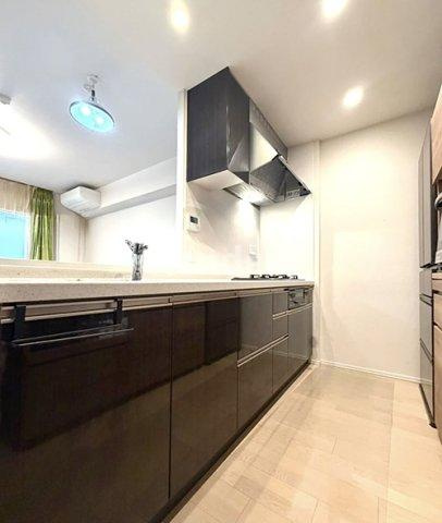 ソライエシティ　ザ・パークのキッチン|ドキドキの新生活も、安心してスタート。ぴったりの住まいを見つけませんか？クランディアが一緒に住まい選びをサポートします‼　まずは、お気軽にお問合せください　＃クランディア