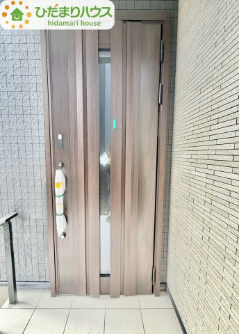 流山市初石　ウィザースガーデン　新築戸建　1号棟の玄関|毎日「行ってきます」「ただいま」をいう明るい玄関♪								
