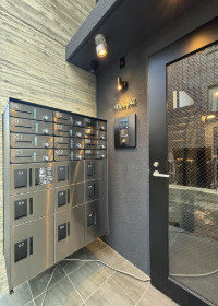 板橋区仲町の賃貸マンションのエントランス|別部屋