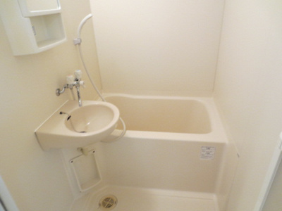 【浴室】 | レニエ・ラ・ヴェルトゥ