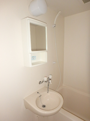 【洗面所】 | レニエ・ラ・ヴェルトゥ