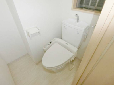 【トイレ】 | レニエ・ラ・ヴェルトゥ