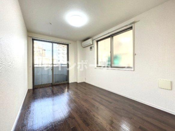 フラット梅島の居間・リビング