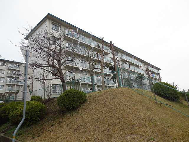 白川台住宅１０号棟