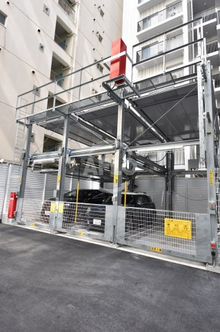 ブランズ北堀江プレイス　堀江小学校の駐車場|ブランズ北堀江プレイス　機械式駐車場