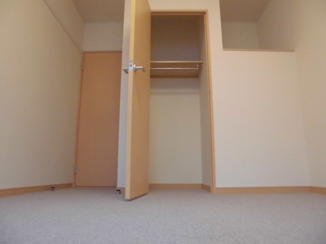 レオパレスナチュールⅡの収納|画像9