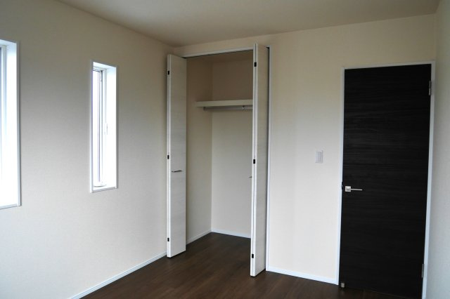 鳥栖市松原町の洋室