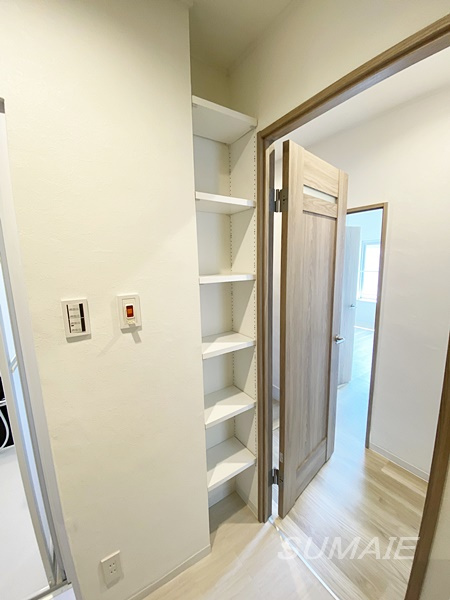 谷津遊園ハイツ　K棟の収納|脱衣所にある収納スペースです☆