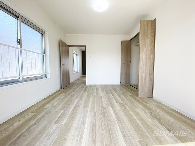 谷津遊園ハイツ　K棟の寝室|6.3帖の居室です☆