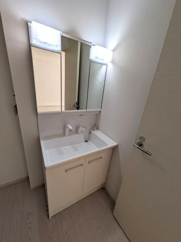 栗東市小柿2丁目新築戸建1号地の独立洗面台