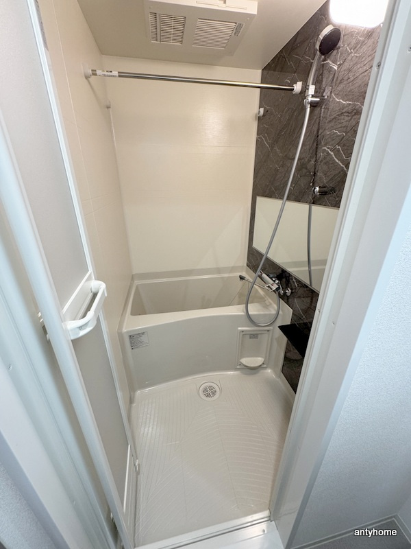 プレサンス四天王寺前夕陽ヶ丘ヴィリード　仲介手数料無料の浴室