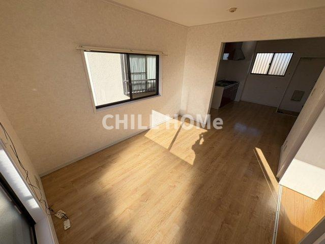 ロビンソンハイツ豊岡の居間・リビング|当社、チルホームのHPもご覧ください(^^)/物件情報多数♪